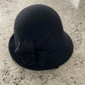 Angela and William black wool hat￼